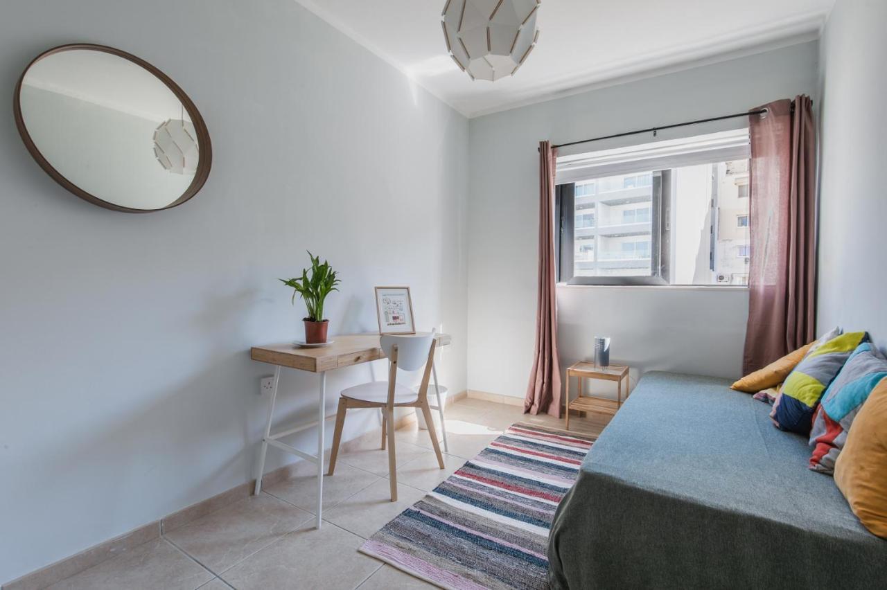 Stylish 3 Bedroom Apartment - St. Julians - 5 Mins From Balluta Bay Saint Julian's エクステリア 写真